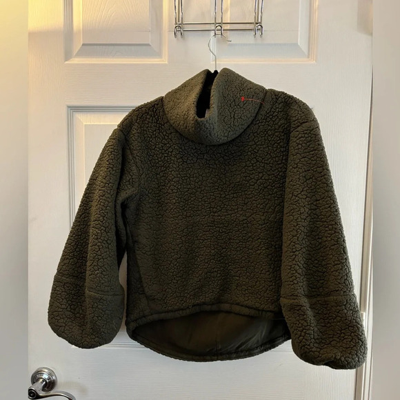 LULULEMON Warmth Restore Dark Olive Green fleece Sherpa XS/S pullover pocket - Picture 5 of 8